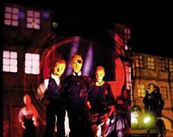 Archivo:Blackout - 09.jpg